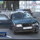 Труба леерного ограждения насквозь пробила машину